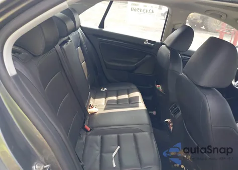 2010 Volkswagen Jetta Se from USA, damaged, VIN 3VWRZ7AJ1AM017527